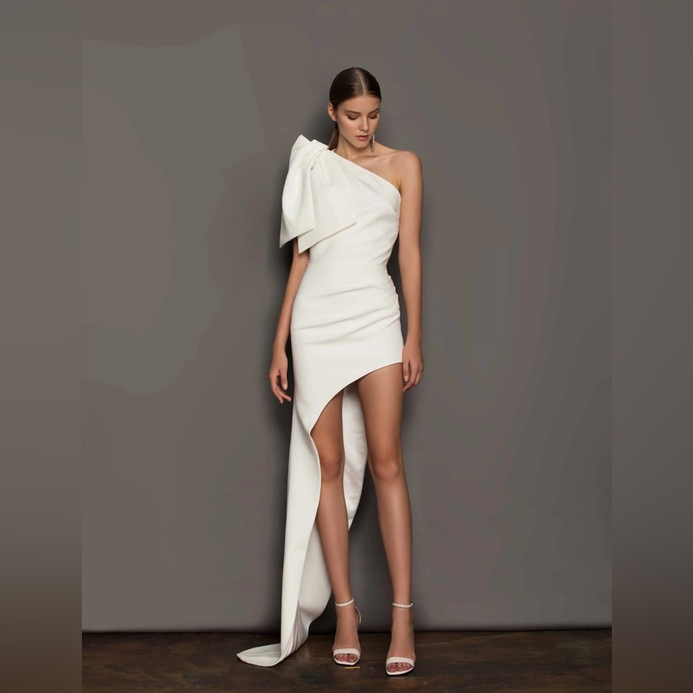 Bronx and Banco Stella White Bridal Dress